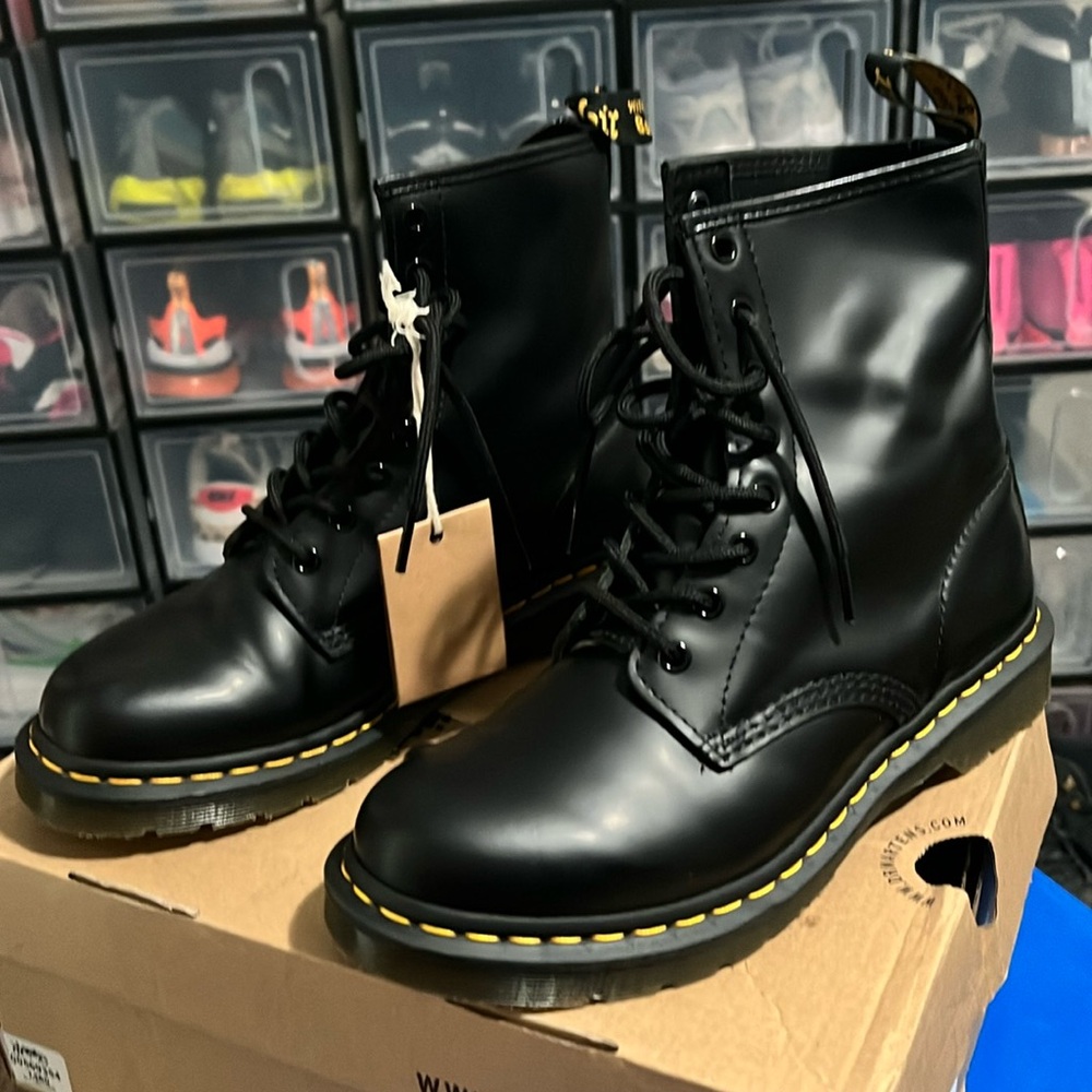 Size 9 1460 Dr Martnes